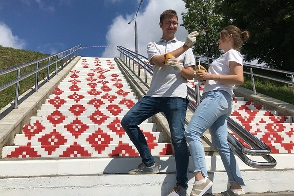 На арт-лестницу ушло свыше 20 литров краски. Фото: mycity.by.