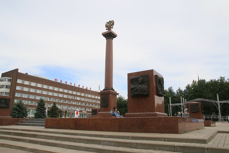 На главной площади Великих Лук будут вести трансляцию финала ЧП-2018.