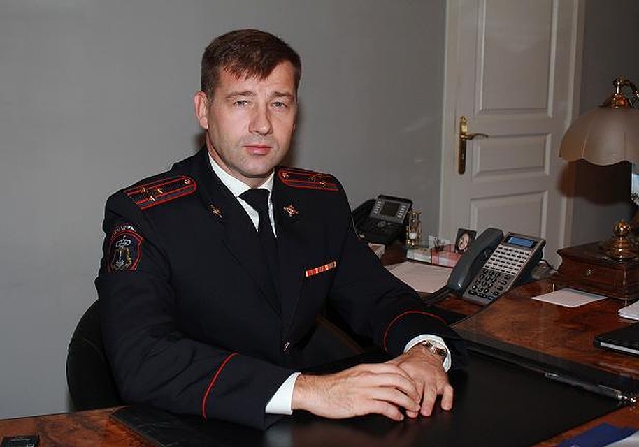 Скорее всего, взятка связана с профессиональной деятельностью Сазонова и лицензированием оружия