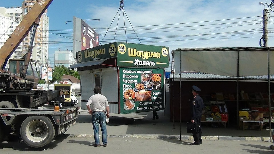 Круговорот киосков в природе: одни сносят, другие появляются. Фото: пресс-служба УМВД России по г. Челябинску.