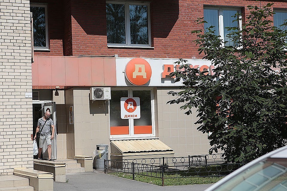 Писать жалобы в магазине можно, но неизвестно, чем это может закончиться.