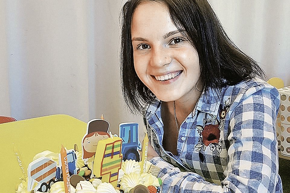 Несмотря на весь ужас пережитого, Рита всегда найдет повод для радости. Например, день рождения сына.