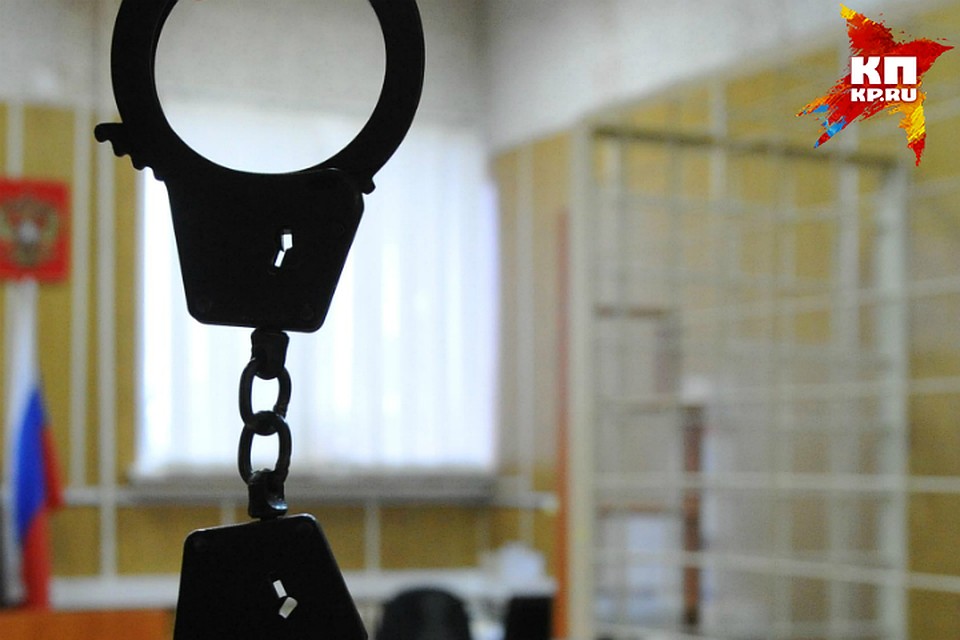 Теперь уже бывшего полицейского будут судить.