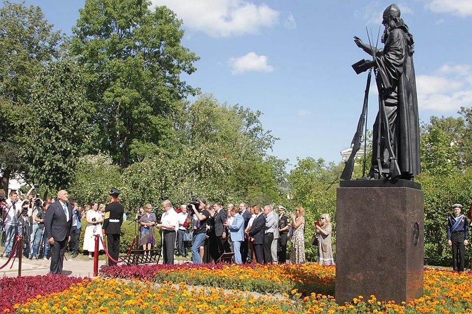 В Пушкине открыли памятник в честь героев Первой Мировой войны. Фото: Пресс-служба администрации Санкт-Петербурга