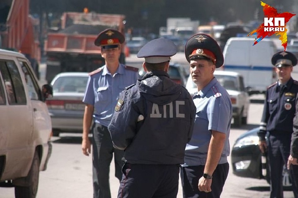 Против обоих угонщиков сейчас возбуждены уголовные дела по статье "Неправомерное завладение автомобилем или иным транспортным средством без цели хищения".