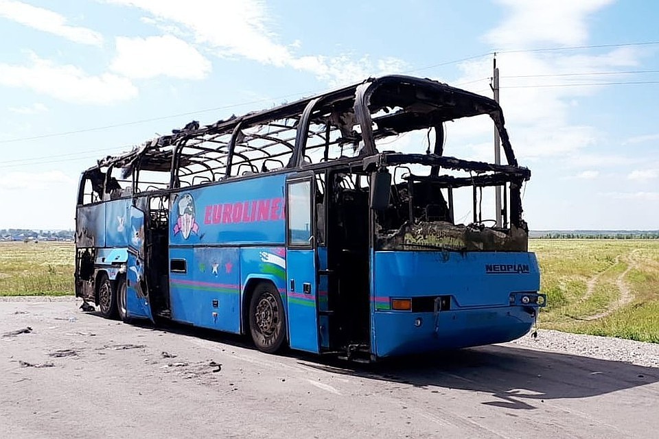Автобус полностью выгорел. Александр Гилёв\https://vk.com/barneos22