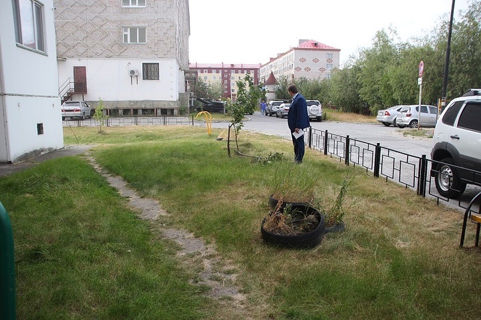 В Салехарде работу лучших дворников оценили тайные посетители Фото: salekhard.org