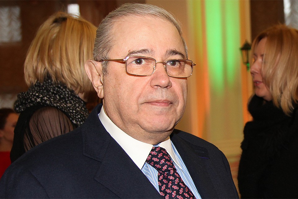 Евгений Петросян.