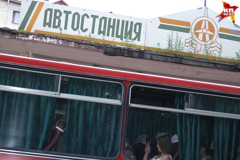 Neoplan протаранил грузовик под Осиповичами