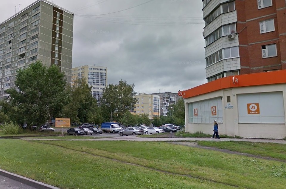 Молодой человек упал с балкона новой многоэтажки. Фото: карты Google