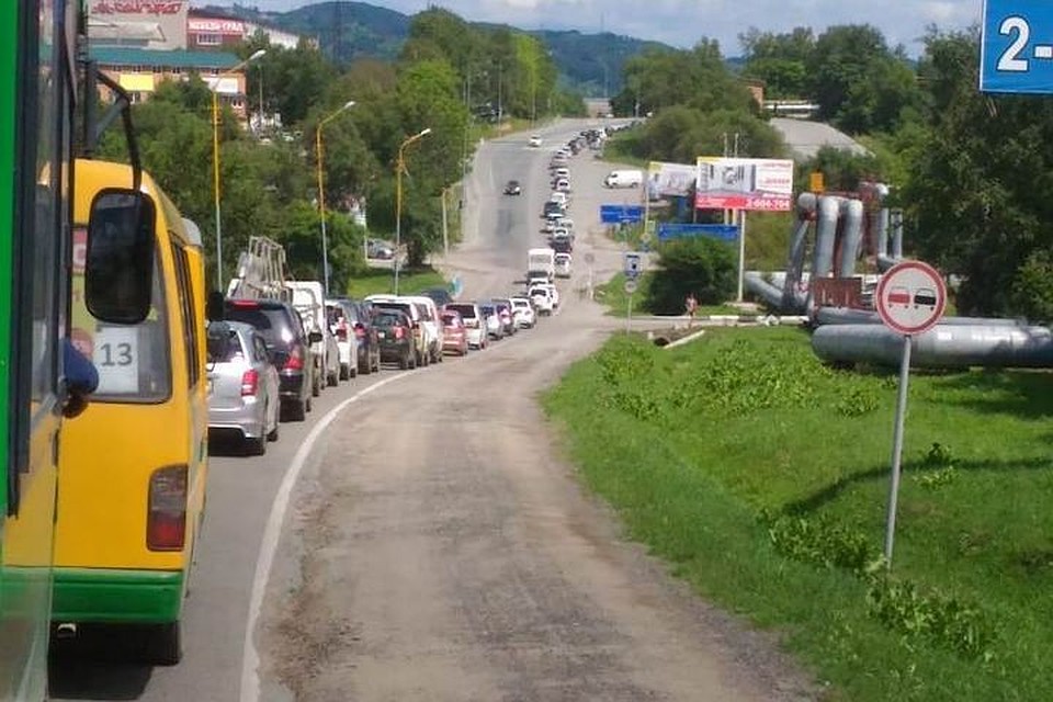 Некоторые жители Приморья потеряли часть выходного дня на выезде из Артёма