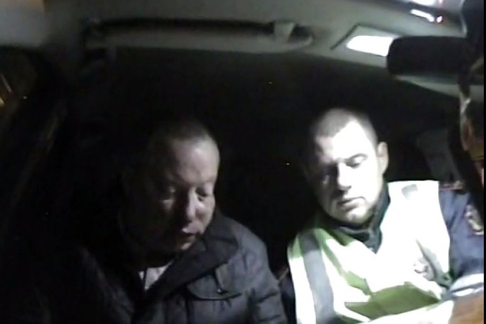 Инспектор до сих пор ходит по судам.
