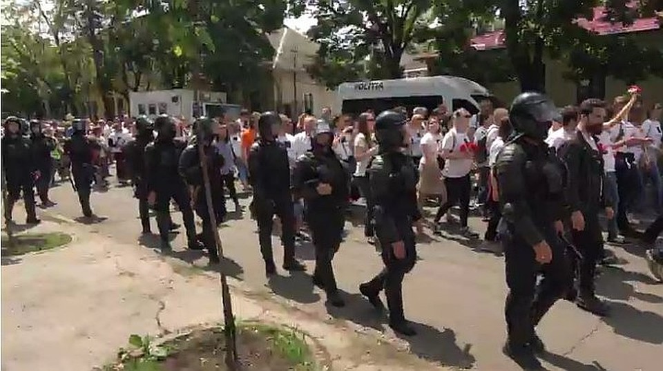 Наше общество не приемлет гей-парадов.