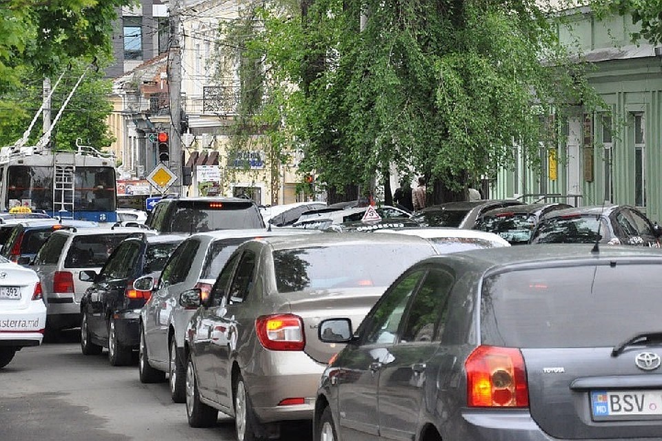 Движение на этих улицах затруднено