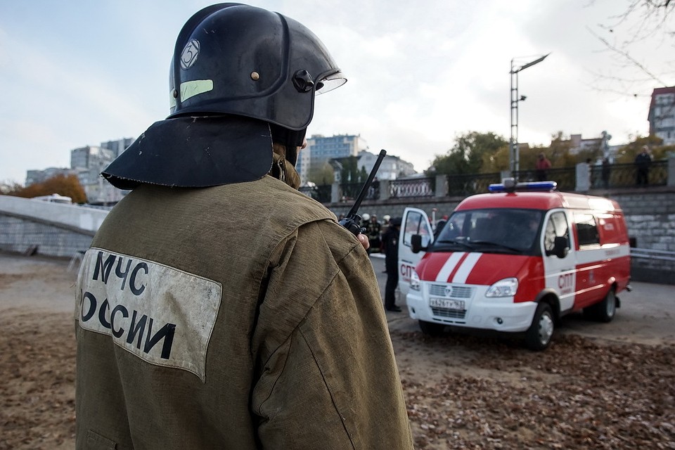 Предположительной причиной пожара, которую установили эксперты, стало короткое замыкание.
