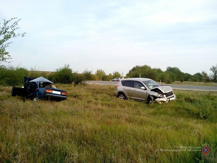 В результате аварии в больнице оказались три человека