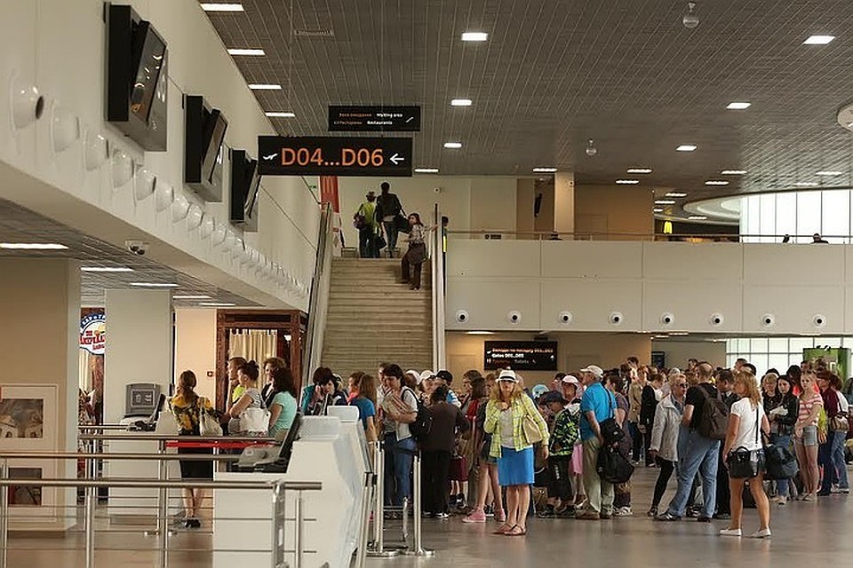 Депутат Цивилев попросил проверить авиакомпанию Bulgaria Air, чьи пассажиры застряли в Болгарии.