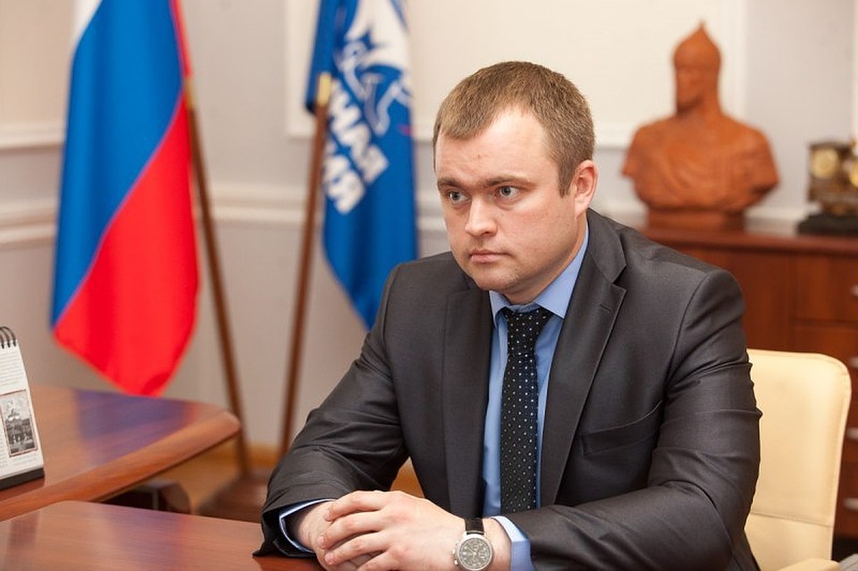 Глава Островского района Дмитрий Быстров.