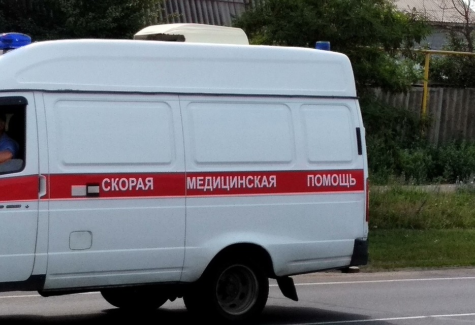 Водителя мопеда с ранениями доставили в больницу