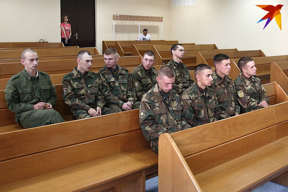 Кроме участников процесса и журналистов, на заседания по делу о гибели Александра Коржича (на фото внизу) никто не приходит.