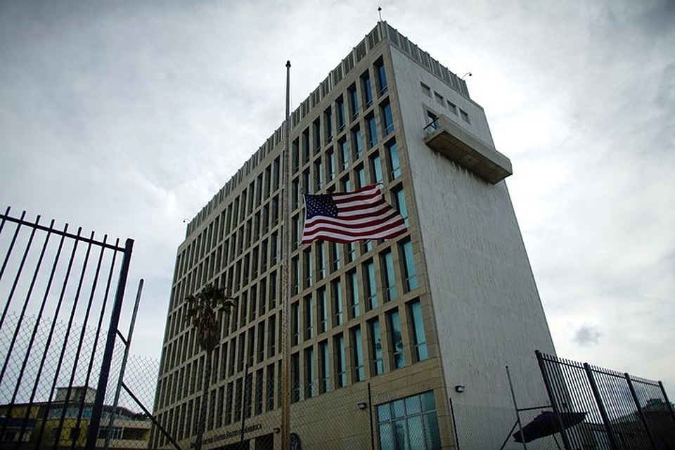 Здание посольства США на Кубе