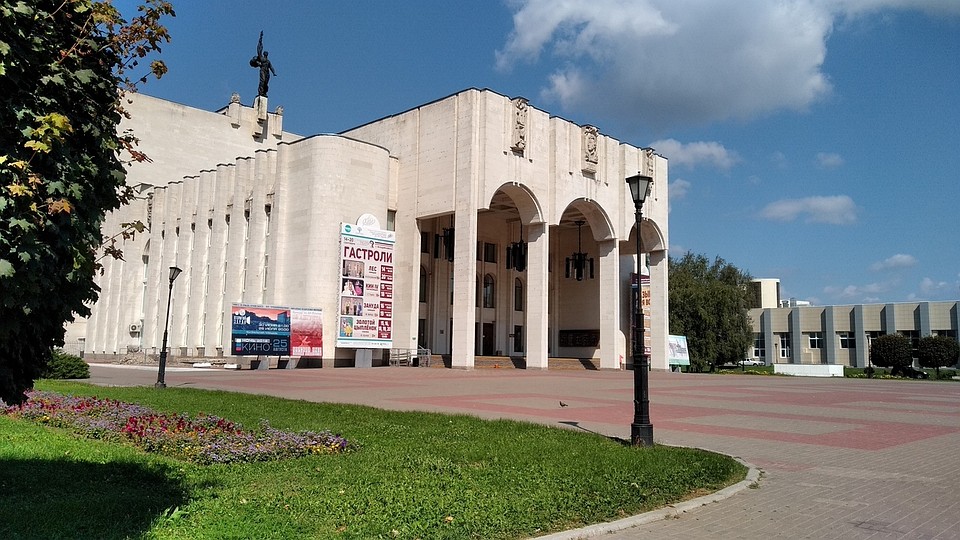Актеры приедут в Курск по обмену