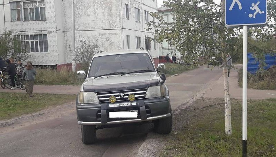 Автоледи написала в объяснении, что просто не заметила ребенка на дороге.