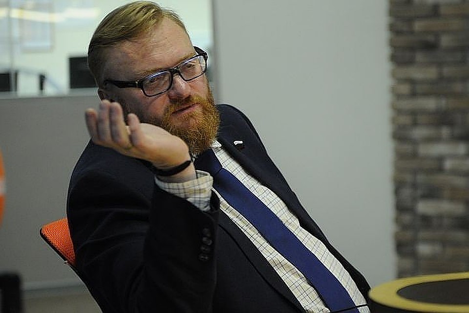 Виталий Милонов нашел главного врага российских школьников