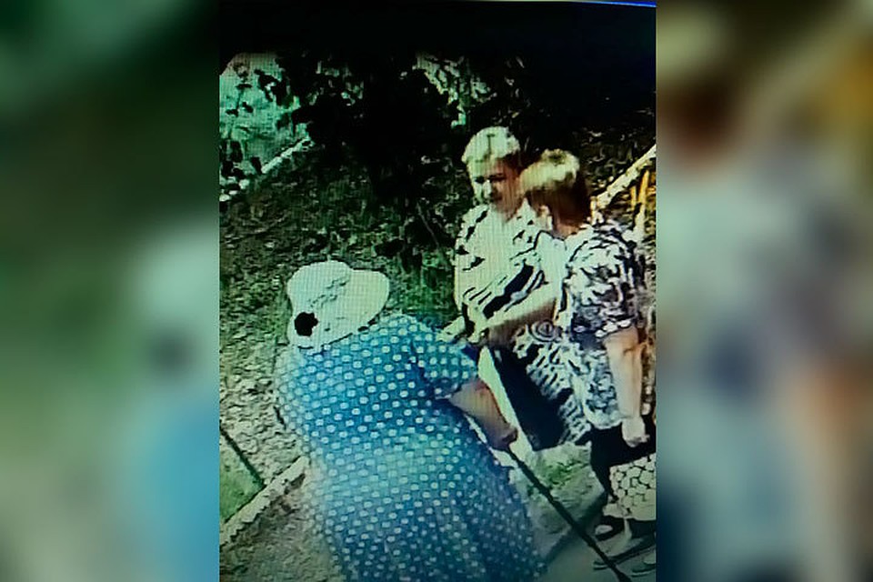 Подозреваемая несколько раз попадала на камеры наружного наблюдения
