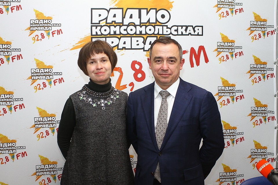 медицинский журналист Екатерина Алтайская и заместитель генерального директора компании «Нижфарм», группа компаний STADA Иван Глушков