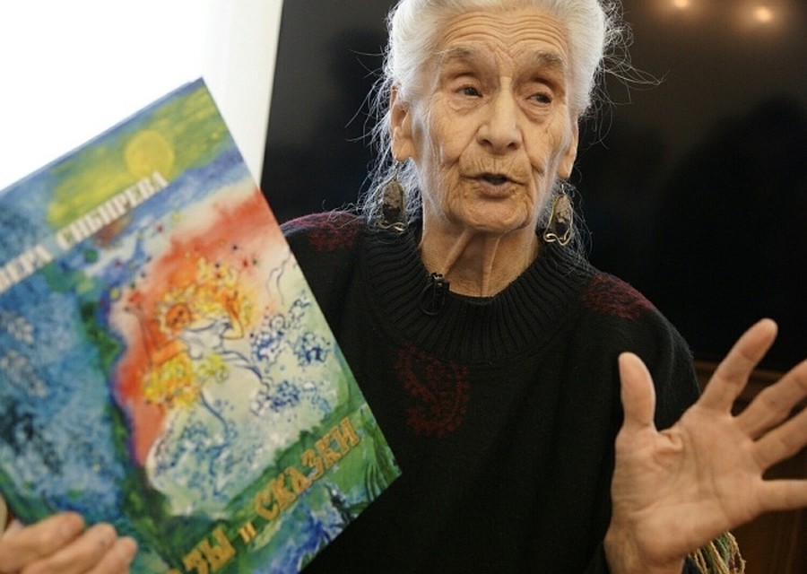 Вера Сибирева напечатала книги тиражом тысяча экземпляров