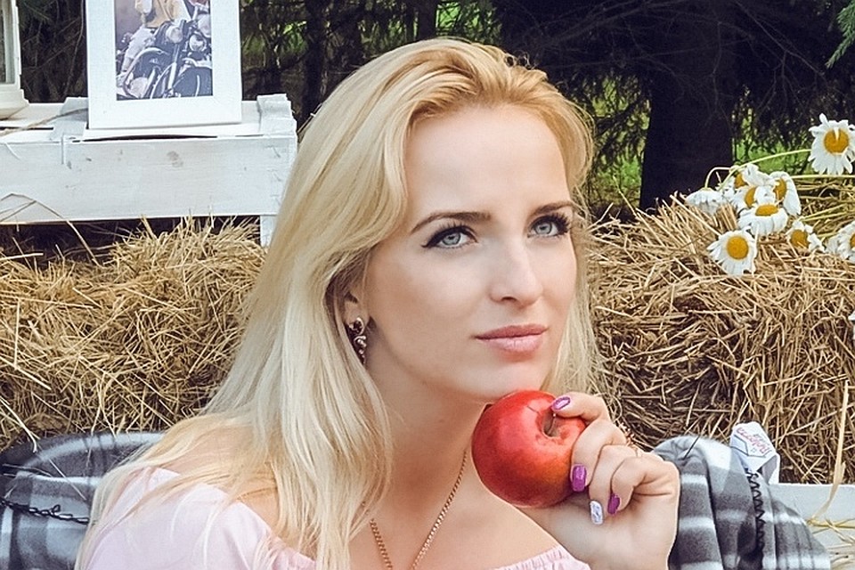 Марина Крутова выиграла на конкурсе со стихотворением «Антоновка». Фото: Павел Кулинич