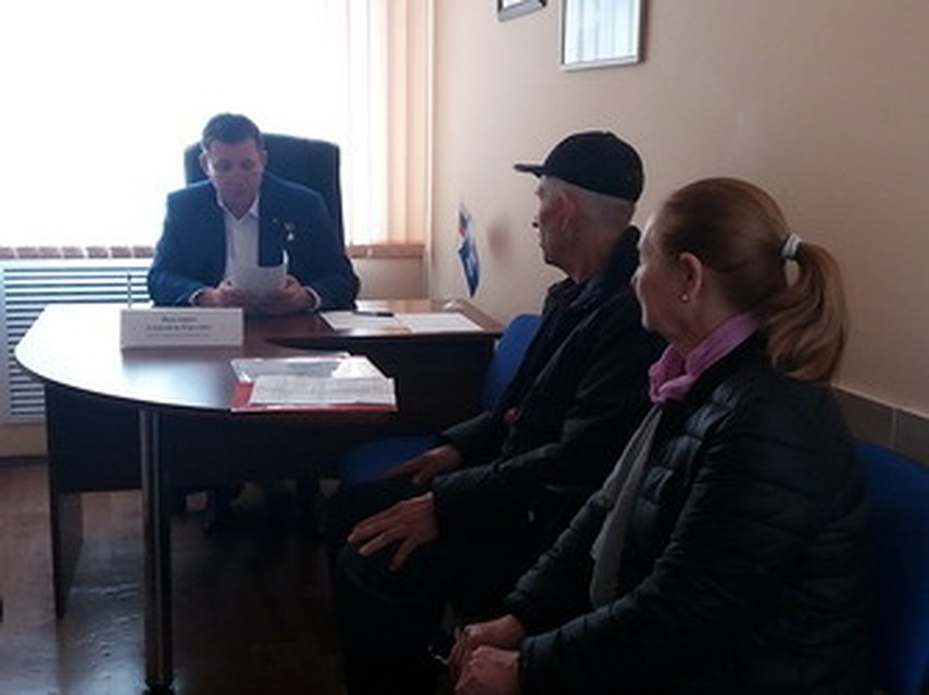 Александр Янклович провел прием жителей Саратова