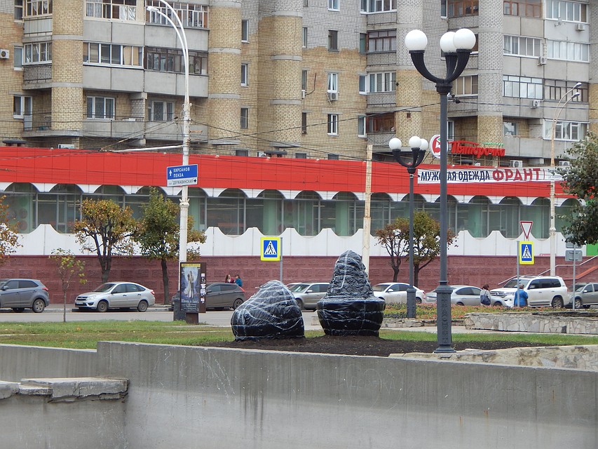 Сквер на площади Толстого будут ремонтировать в течение двух лет.