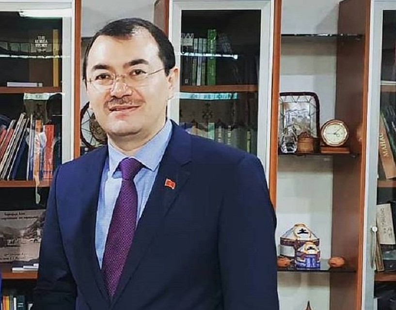 Кылычбек Султан рассказал о коррупционных схемах в МИД.