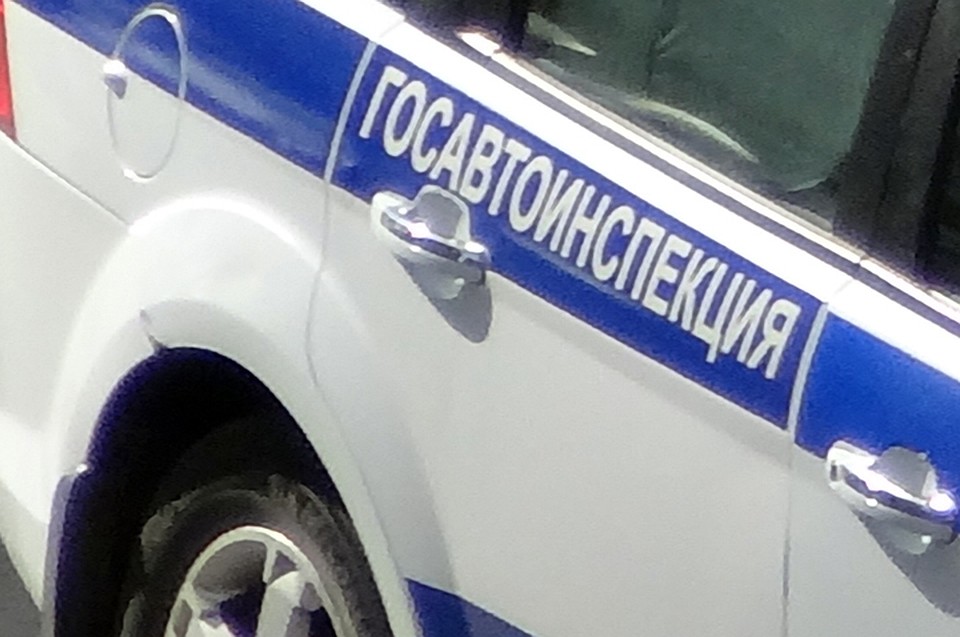 В Сургуте водитель сбил ребёнка на самокате и скрылся с места ДТП
