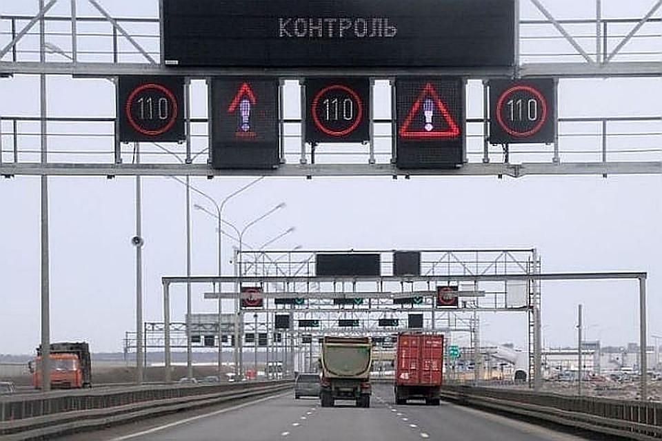 На участке КАД от ЗСД до Приморского шоссе на неделю перекроют одну полосу.