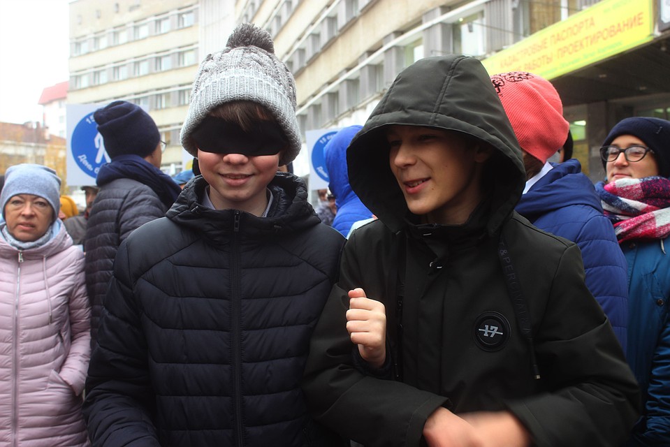 15 октября — Международный день «белой трости» (International White Cane Safety Day)— символа незрячего человека