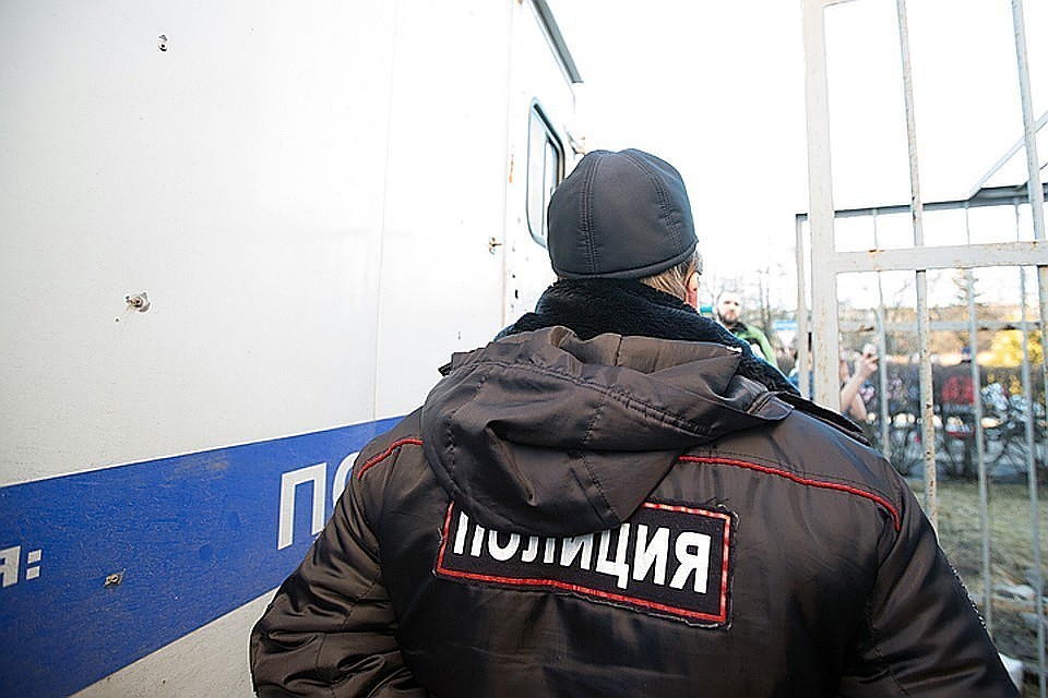 Водитель автобуса открыл стрельбу после конфликта с пассажиром