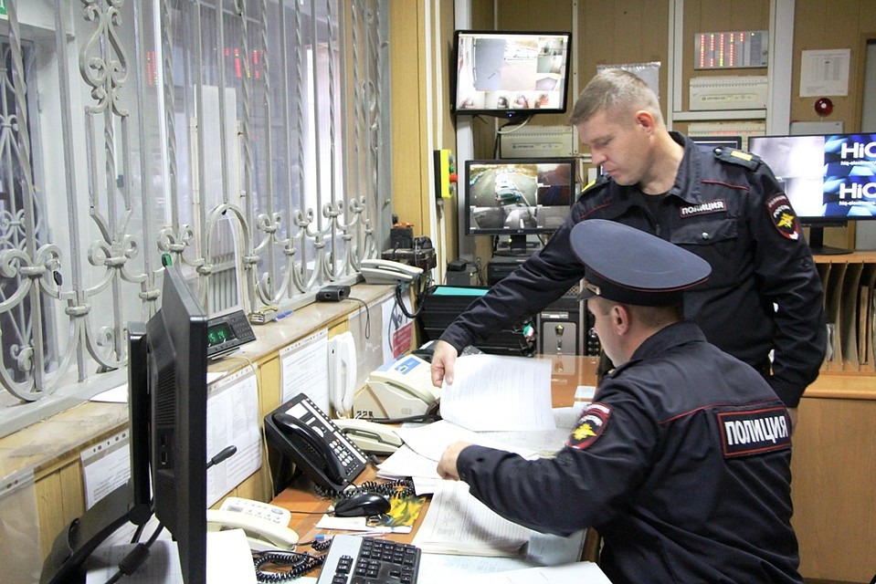Полицейские задержали воров