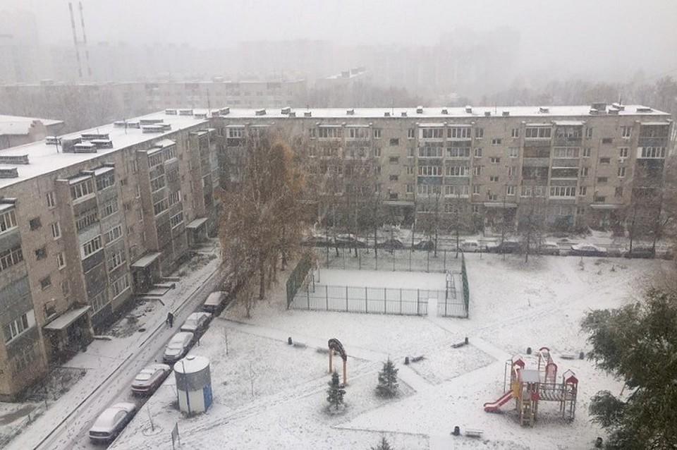 За несколько часов город оказался под снегом