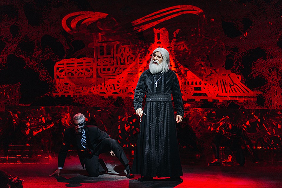 В постановке заняты почти 70 артистов.