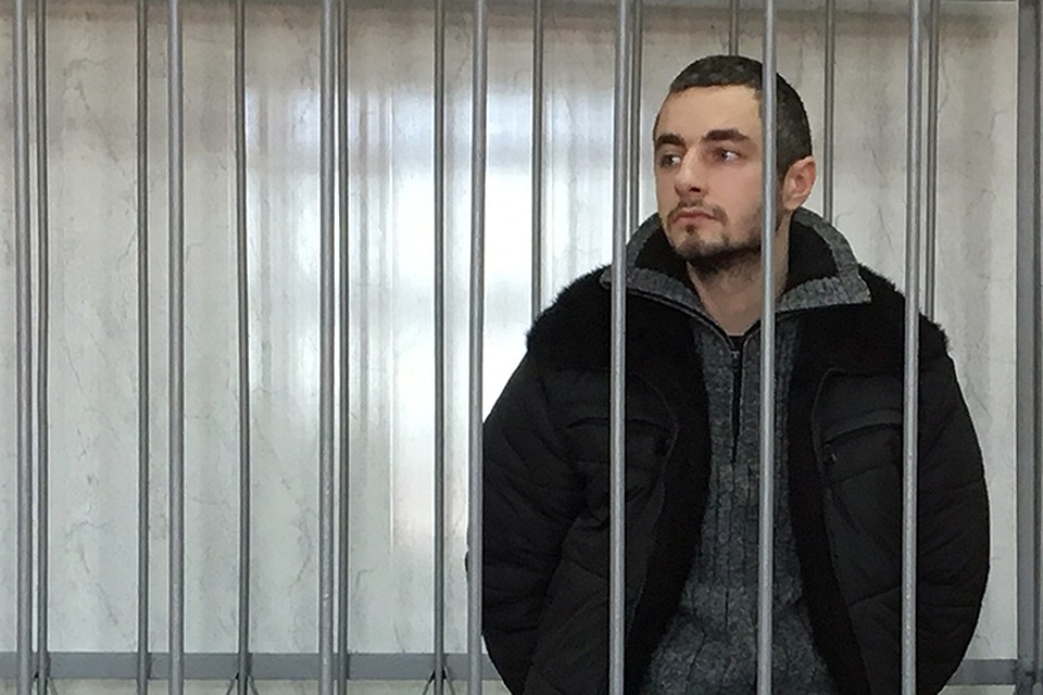 Грачёв признает, что в ту ночь несколько раз ударил супругу, требуя признаться в измене