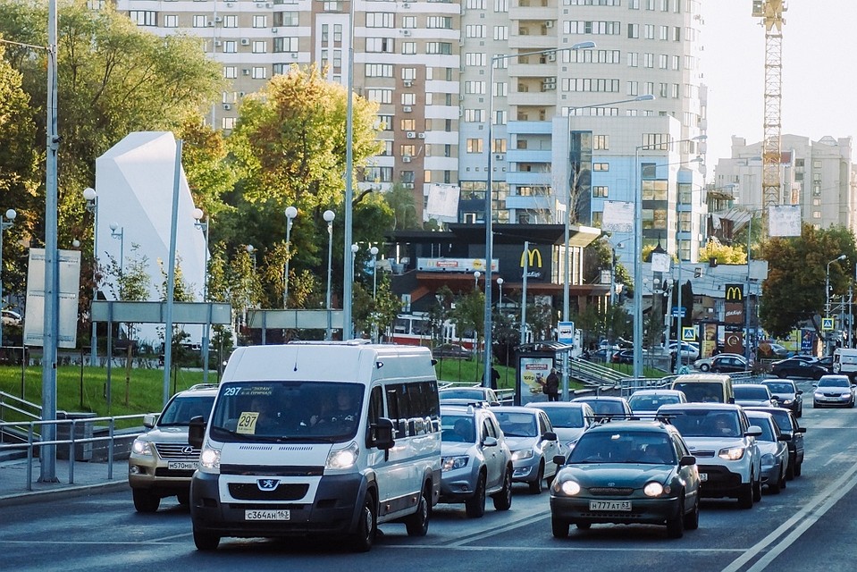Участок Ново-Садовой по направлению из города был закрыт для проезда в течение месяца