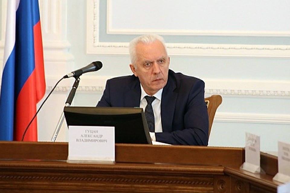 Владимир Путин своим указом отправил Александра Гуцана надзирать за ситуацией в Питере и вокруг него