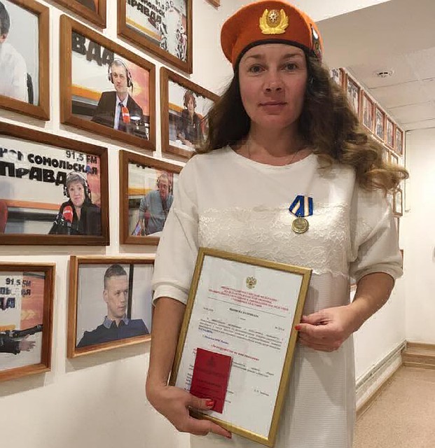 Руководителя радио «Комсомольская правда» в Иркутске на 91,5 FM наградили медалью «За содружество во имя спасения».