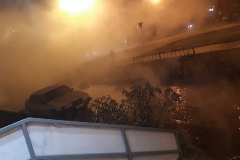 Температура воды была около 60 градусов. Фото: Анастасия Власова/Инцидент.Екатеринбург, vk.com