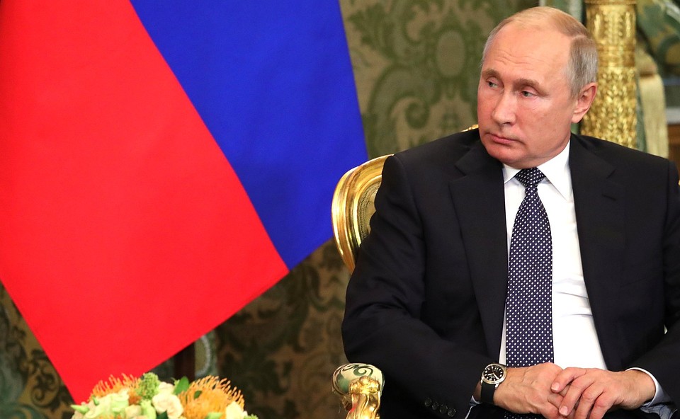 Путин объявил благодарность Союзу журналистов России