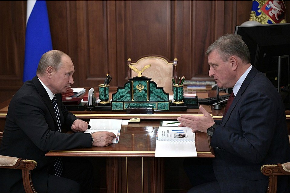 Президент России Владимир Путин провел рабочую встречу с главой региона Игорем Васильевым. Фото: www.kremlin.ru