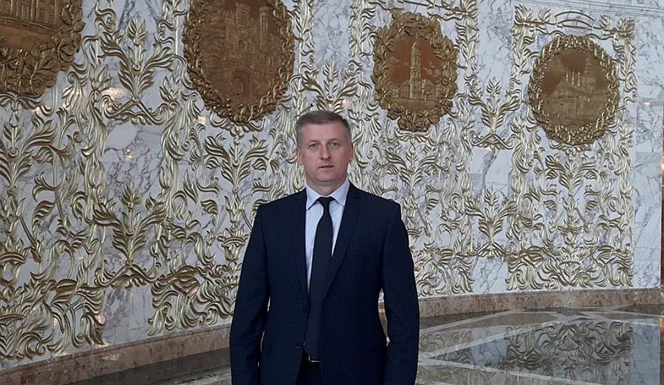 По словам экс-начальника пресс-службы МВД Георгия Евчара, он принял добровольное решение закончить службу